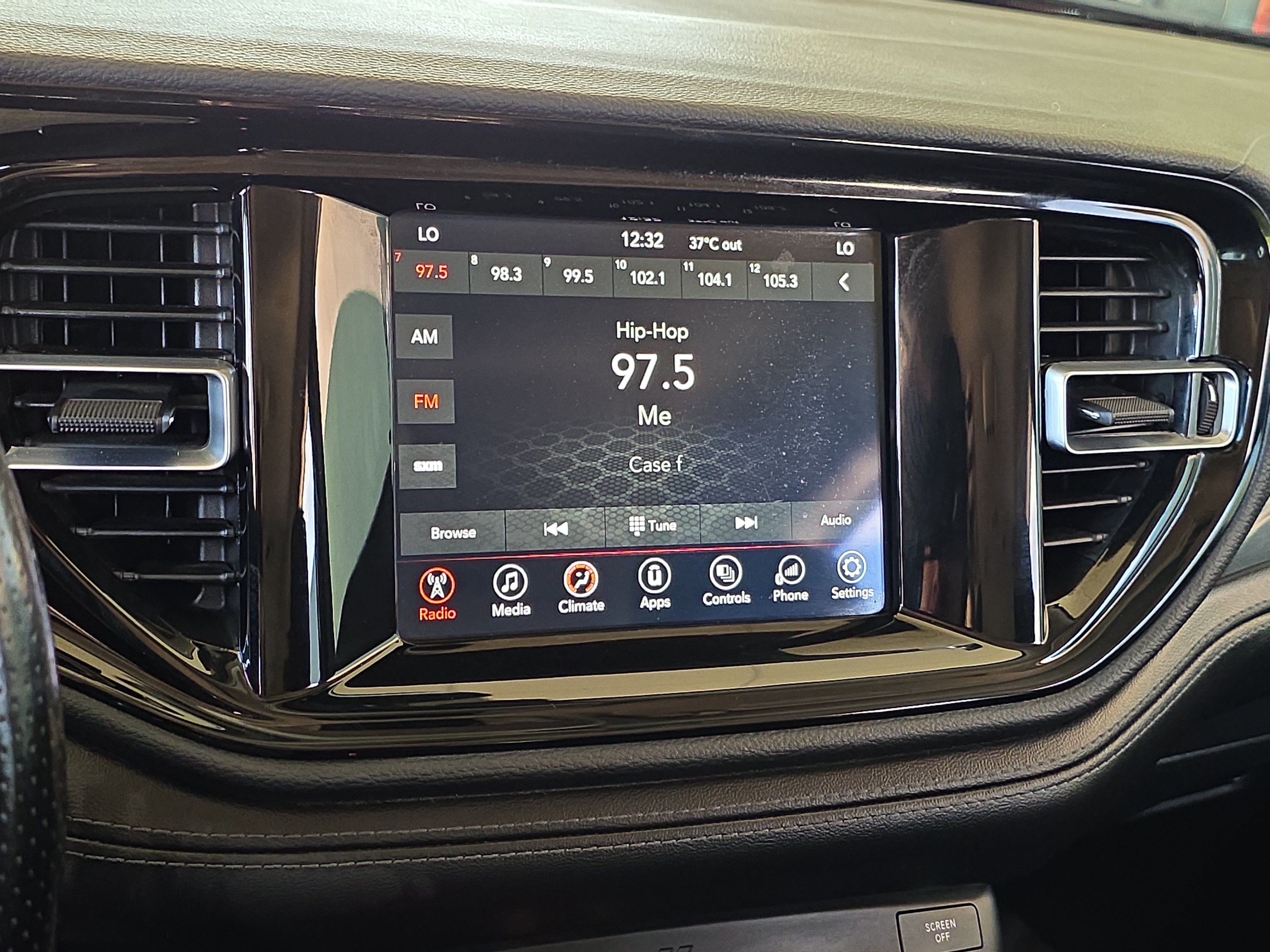 Used 2022 Dodge Durango SXT RWD image 17