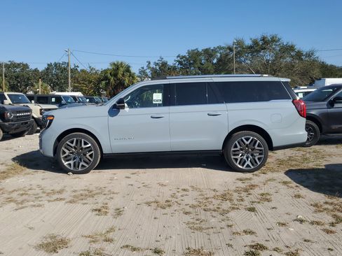 New 2025 Ford Expedition Max Platinum w/ Platinum Ultimate Package image 7
