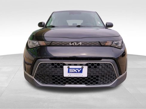 Used 2023 Kia Soul LX w/ LX Technology Package image 13