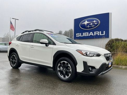 Certified 2023 Subaru Crosstrek 2.0i Premium image 2