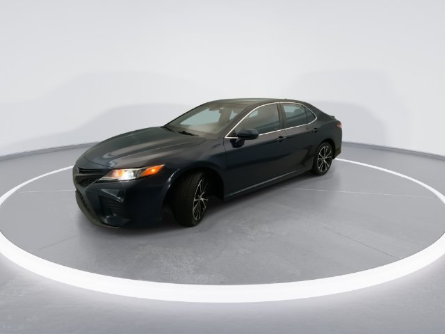 Used 2019 Toyota Camry SE FWD image 2