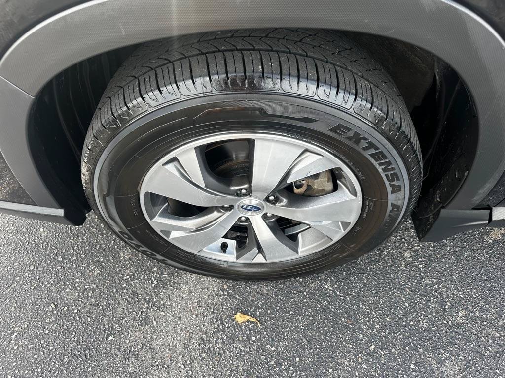Used 2019 Subaru Ascent Premium AWD/4WD image 2