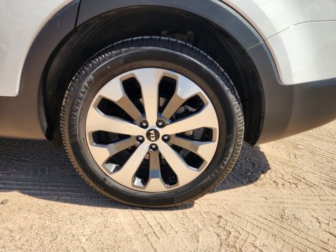 Used 2021 Kia Telluride S AWD/4WD image 8