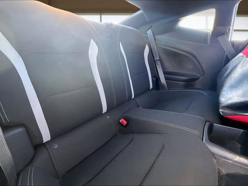 Used 2021 Chevrolet Camaro LT image 27