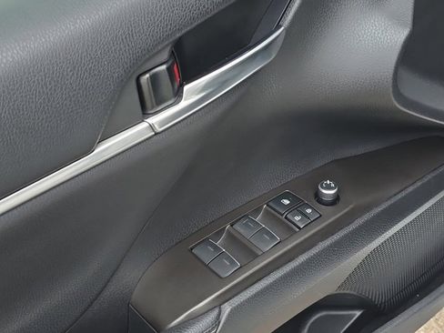 Used 2023 Toyota Camry XSE w/ Cold Weather Package image 9