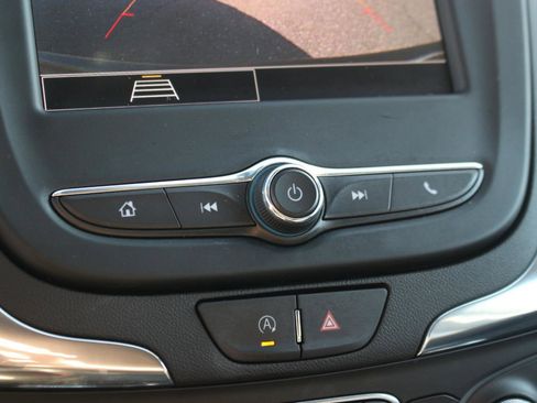 Used 2023 Chevrolet Equinox LT FWD image 24