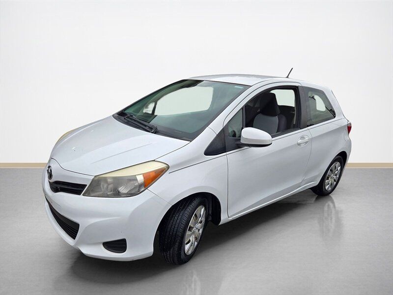 Used 2013 Toyota Yaris L FWD image 8