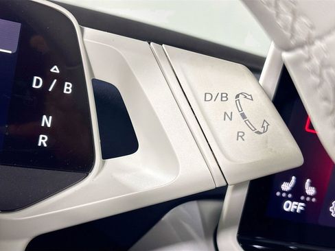 Certified 2023 Volkswagen ID.4 Pro S AWD/4WD image 18