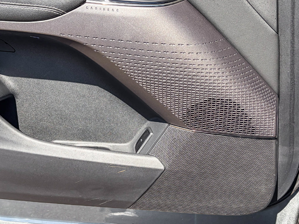 Used 2025 Cadillac Lyriq Luxury AWD/4WD image 40