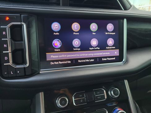 Used 2021 GMC Yukon XL Denali w/ Denali Ultimate Package image 21