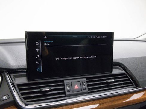 Used 2021 Audi Q5 e Premium w/ Convenience Package image 32