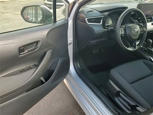 Certified 2023 Toyota Corolla LE image 9