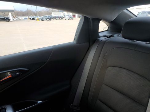 Used 2021 Chevrolet Malibu LT image 13