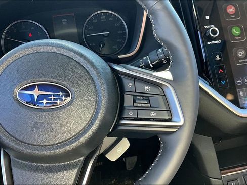 Used 2025 Subaru Ascent Touring w/ Popular Package #2 AWD/4WD image 11