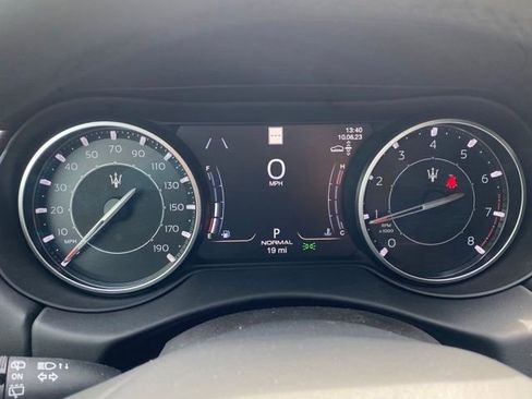 New 2024 Maserati Levante GT Ultima image 24