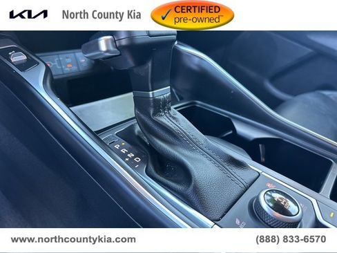 Certified 2025 Kia Sorento S image 30