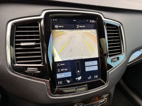 Used 2018 Volvo XC90 T6 Momentum w/ Convenience Package image 31