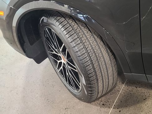 New 2026 Porsche Cayenne image 33