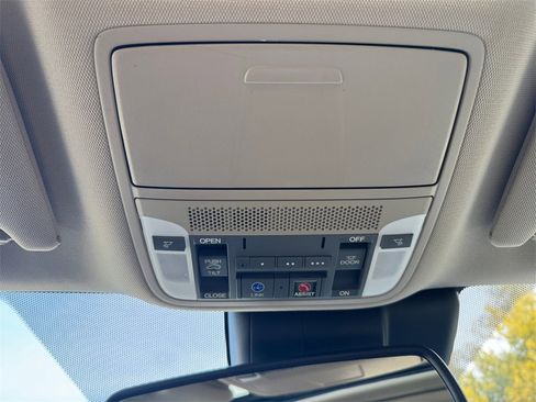 Used 2016 Acura RDX AWD w/ Advance Package image 26