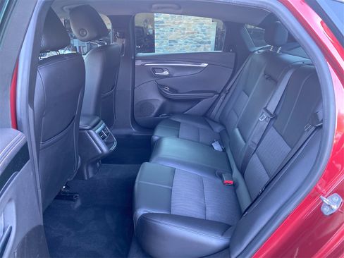 Used 2019 Chevrolet Impala LT image 10