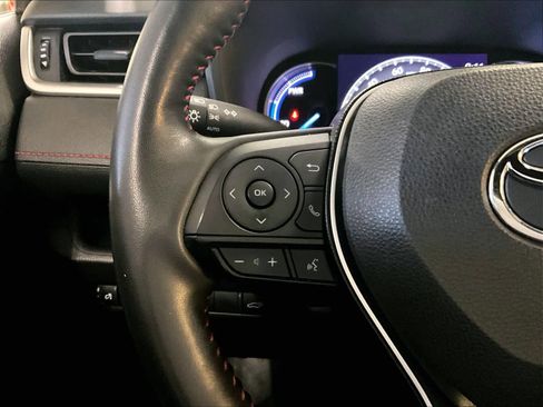 Used 2023 Toyota RAV4 SE image 23