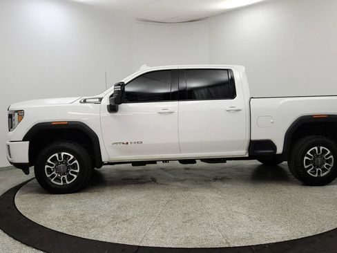 Used 2021 GMC Sierra 2500 AT4 AWD/4WD image 2