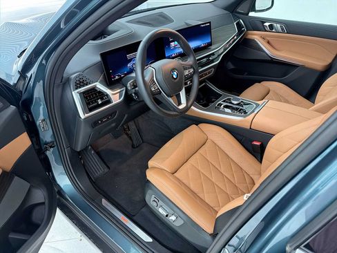 Used 2025 BMW X5 xDrive40i AWD/4WD image 11