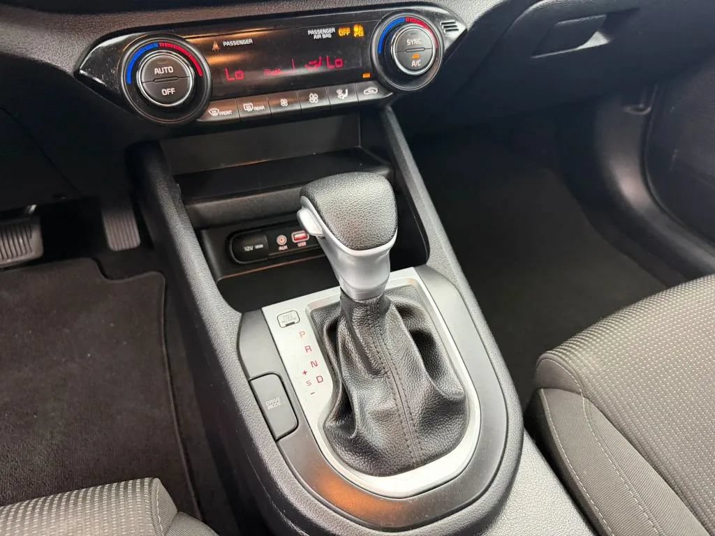 Used 2019 Kia Forte LXS FWD image 18