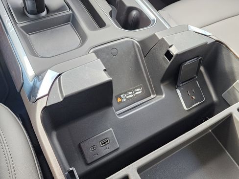 New 2026 GMC Sierra 1500 SLT w/ SLT Premium Plus Package image 33