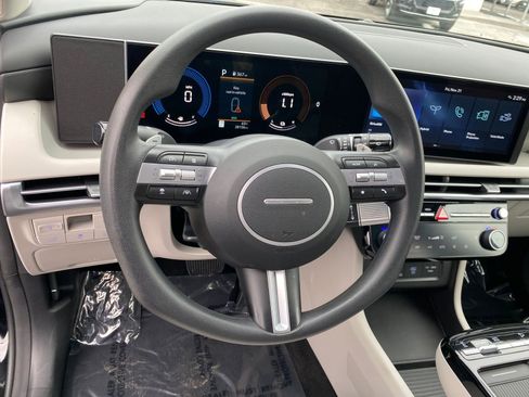 Used 2025 Hyundai Tucson Blue image 28