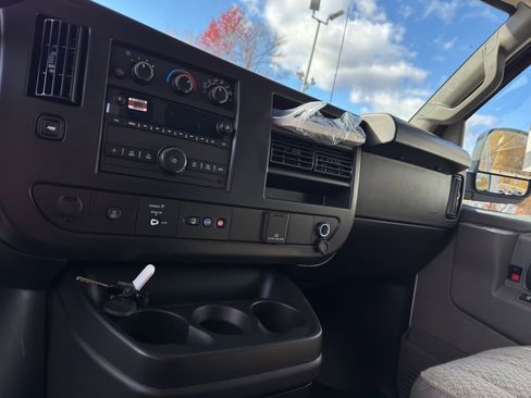 New 2025 Chevrolet Express 3500 w/ Driver Convenience Package image 27
