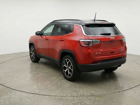 Used 2025 Jeep Compass Limited image 6