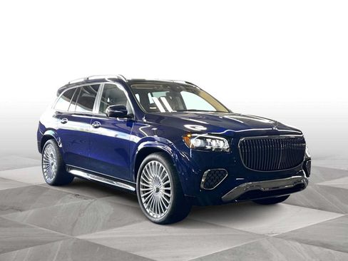 Used 2026 Mercedes-Benz Maybach GLS 600 4MATIC image 2