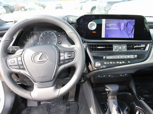 Certified 2024 Lexus ES 300h w/ Premium Package image 14