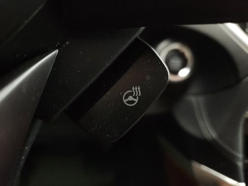 Used 2024 Subaru Forester Touring image 17