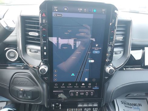 New 2026 RAM 2500 Limited AWD/4WD image 24