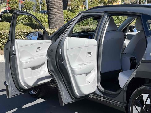 Used 2024 Hyundai Kona SEL image 55