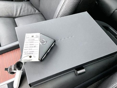 Certified 2023 Volvo XC60 B5 Plus image 34