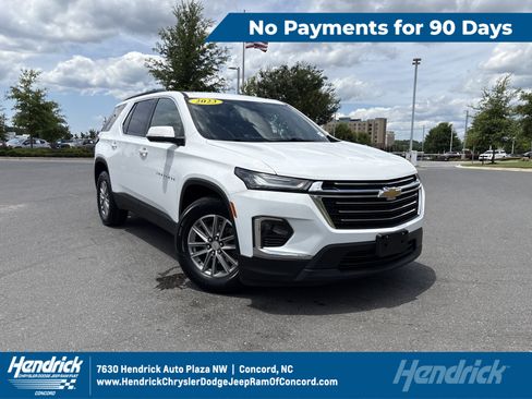Used 2023 Chevrolet Traverse LT AWD/4WD image 1