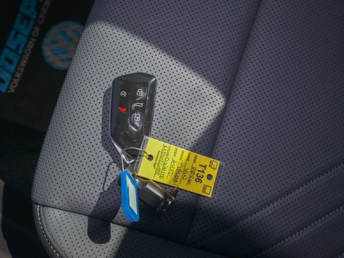 New 2026 Volkswagen Tiguan SE R-Line image 28