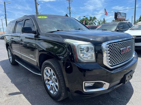 Used 2016 GMC Yukon XL Denali w/ Open Road Package image 4