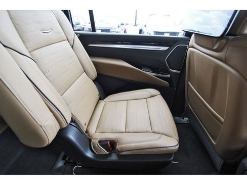 New 2026 Cadillac Escalade ESV Luxury w/ Touring Package AWD/4WD image 11