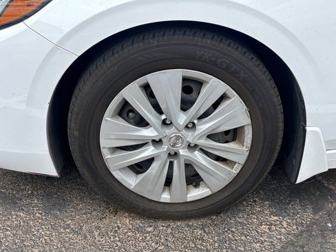 Used 2022 Nissan Sentra S FWD image 6