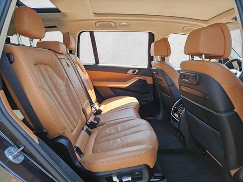 Used 2022 BMW X7 xDrive40i AWD/4WD image 19