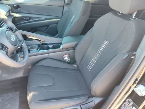 Used 2026 Hyundai Elantra SEL Sport Premium image 14