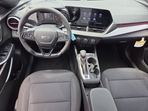 New 2026 Chevrolet Trax RS w/ Sunroof Package FWD image 6