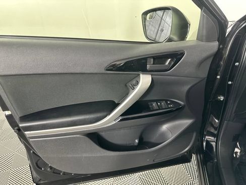 Used 2020 Mitsubishi Eclipse Cross LE AWD/4WD image 5