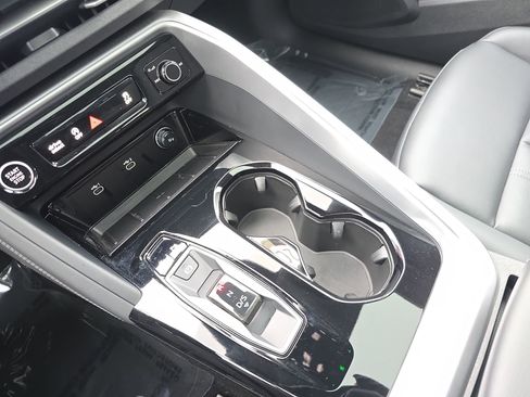 Certified 2025 Audi Q5 Premium Plus w/ Premium Plus image 23