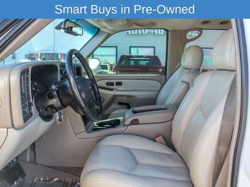 Used 2003 Chevrolet Suburban 2500 LT w/ LT Preferred Equipment Group image 17