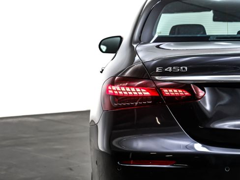 Certified 2021 Mercedes-Benz E 450 4MATIC Sedan image 15